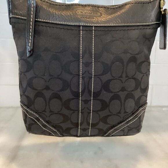 Coach Jacquard Signature Logo Convertible Crossbody Small Bucket Bag (#1) - Picture 3 of 16